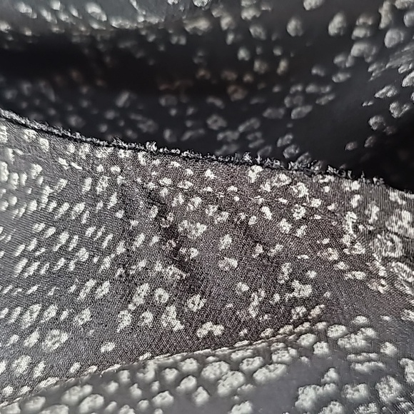 Rails Roslyn Slate Python Blouse Top Luxe Satin Crepe Longsleeve Keyhole Gray XS - Picture 10 of 16